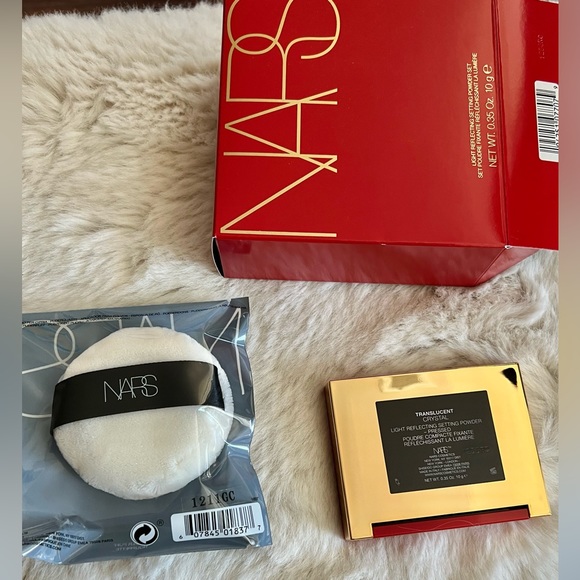 NIB Nars Light Reflecting Setting Powder Set - Full Size Setting Powder+Puff - Picture 5 of 6